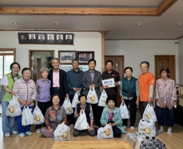 [크기변환]250510 이동복지관(하대리)_물품꾸러미전달.JPG